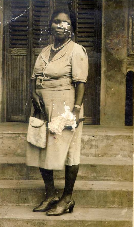 nne-magdalene-mrs-okwuosa-onitsha-circa-1950s