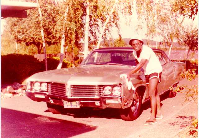 philip-emeagwali-washing-car-corvallis-oregon-august-1976